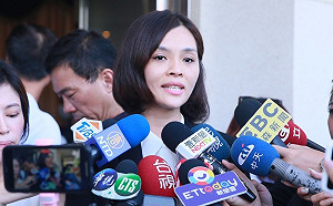 論文被爆嚴重抄襲 李眉蓁控「選舉操作」  並向學校、教授道歉