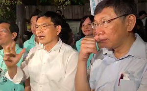 柯文哲高雄輔選  吳益政盼助傳統業提升附加價值