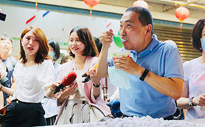 視察九份巧遇小朋友叫他選總統  侯友宜這樣回應.....