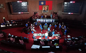 場邊論戰》黃創夏：撐不過24小時 國民黨必亡！撐過72小時 民進黨頭大！