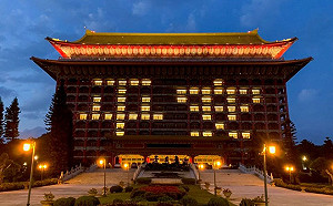 觀光客銳減飯店求出售？5星級飯店住房下殺1.6折搶救業績