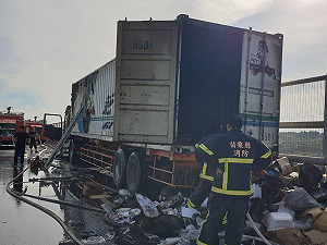 國道火燒車事件頻傳！高公局籲駕駛做好車輛保養