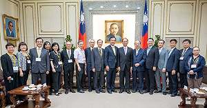 游錫堃:未修憲前 總統仍需依憲法行使提名考試委員