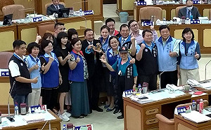 新北議會國民黨團籲國中小教室普裝冷氣  侯友宜允撥前瞻預算