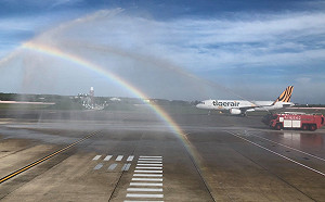台灣虎航首航澎湖金門獲盛大迎接 乘客大呼太幸運