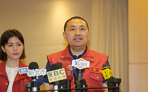 校園裝冷氣蘇揆搶功? 侯友宜:孩子們受惠最重要