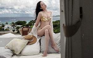 火辣！歐陽妮妮曬比基尼美照   網友直呼：要噴鼻血了！