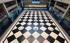 「微笑地貼」空間解嚴北車大廳  賴品妤:台鐵展現多元包容價值!