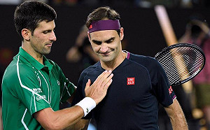 網球／近距離簽名卻未戴口罩　費德勒防疫不謹慎遭質疑