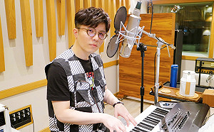 (影)小宇線上開班教「轉音」！師兄蕭敬騰秒回：想打你