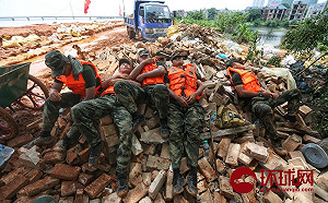 史上第三高洪峰將抵武漢 比地面高出5公尺