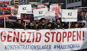 否認迫新疆奴工「中國製造」  中共:種族滅絕能讓維族人口增加兩倍?