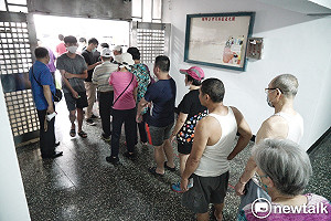 郵局三倍券領購速度加快！今日中午已超過昨日同時段10萬份