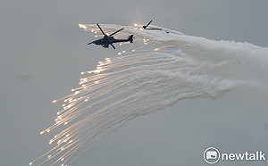 傳AH-64E「誤觸」地獄火飛彈發射架拋棄開關 航特部這麼說…