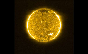 (影)史上最近！「太陽特寫照」大公開　驚見絕美「營火」閃耀