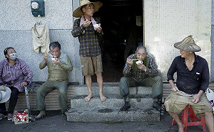良影一二》貢寮山區手工割稻 重現割稻仔飯食五頓盛況