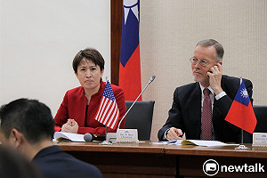 赴美前與酈英傑同框 蕭美琴:對美關係全力以赴「只許成功」