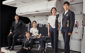 率性又俐落!  韓國新廉航Aero K推出帥氣「無性別制服」