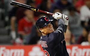 MLB／張育成本季首戰就敲首安　還貢獻精彩美技守備(影)