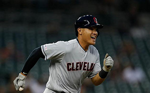 MLB／張育成第9局上演美技守備　賽後自嘲屁股痛