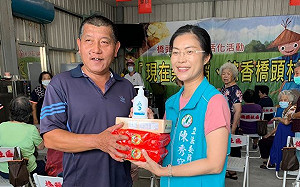 陳秀寶欲回彰化  車票方向卻訂反  網友笑：「妳累了嗎？」