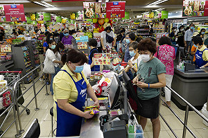 禁蒙面法自動失效? 明天起在香港不戴口罩外出將罰約台幣1.9萬