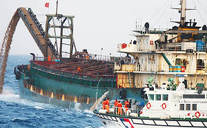 近3千艘中國抽砂船入侵台灣  海委會硬起來:扣留船隻除拍賣  擬擊沉當魚礁