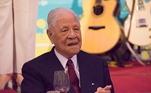 罵李登輝「老賊」比毛小孩還不如 教授：正是他讓你們可以罵他老賊