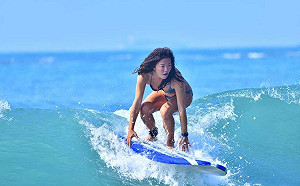 涼爽過夏天！高雄夜間河畔市集、衝浪大賽周末登場