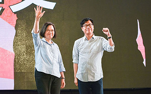 社群之夜熱情沸騰 蔡英文首度挺進高雄拉抬陳其邁氣勢