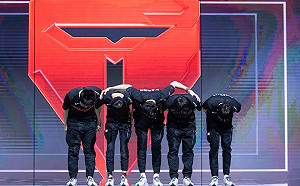 《英雄聯盟》失誤連連爆冷門！TES為不敵RNG致歉