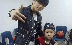 幫周杰倫《本草綱目》伴舞爆紅！７歲童星長大「悽慘近況」驚呆眾人