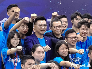 陳其邁反問資產大增2500萬  江啟臣：攤在陽光下大家可以查