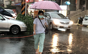 快訊》雷神報到！對流旺盛 雙北、桃園雨彈來襲