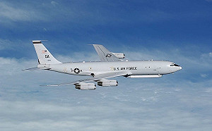 美偵察機以民航客機掩護? 專家：恐威脅民航安全