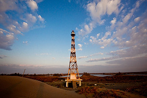 時速15公里慢遊西部海濱！探訪最神秘燈塔和平地版「天使的眼淚」