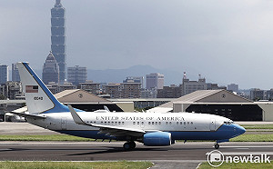 美軍專機突訪台  中共堅決反對：美台官方立即停止往來