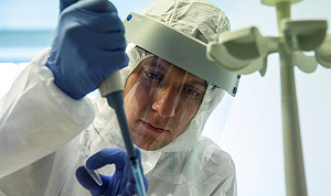 武漢肺炎》單周境外移入創新高 社區感染有風險? 羅一鈞親揭威脅性