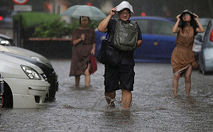 壓力山大! 中國洪水災民破6千萬 習近平隔空整肅餐飲浪費