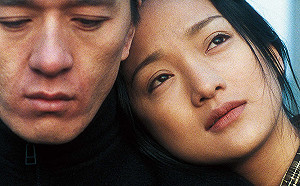 周迅25歲清純照出土！中國禁片《蘇州河》在台數位修復上映