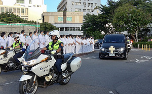 李登輝入殮安息禮拜10點開始 濟南教會比照國葬鐘聲21響
