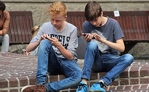 沉迷變問題！國衛院報告有14％學生手遊成癮