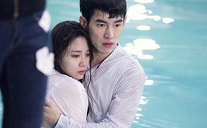 歐陽妮妮凍壞了！與張書豪水中摩擦生熱  自曝：他一眼都不看我