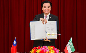 外交部稱「中華民國」贅字惹議  前外交官坦承：在國外也少用這四字