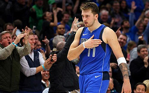 NBA／Doncic兩戰合砍70分　快艇外線失靈慘遭獨行俠撞翻