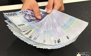 月薪十幾萬的生活長怎樣？他曝真實日常　眾人一看全跪了