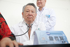 疫苗競速超車日韓 詹啟賢：關鍵在一次次「虛驚」