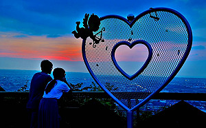 牢牢鎖住你我的愛情！豐原公老坪夜景成約會打卡熱點