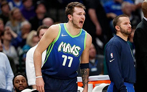 NBA／莫里斯踩腳踝跌倒　東契奇：希望他不是故意的(影)