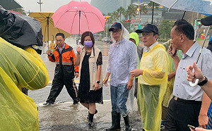 大雨取消北上  陳其邁緊緊緊一上午跑6行程